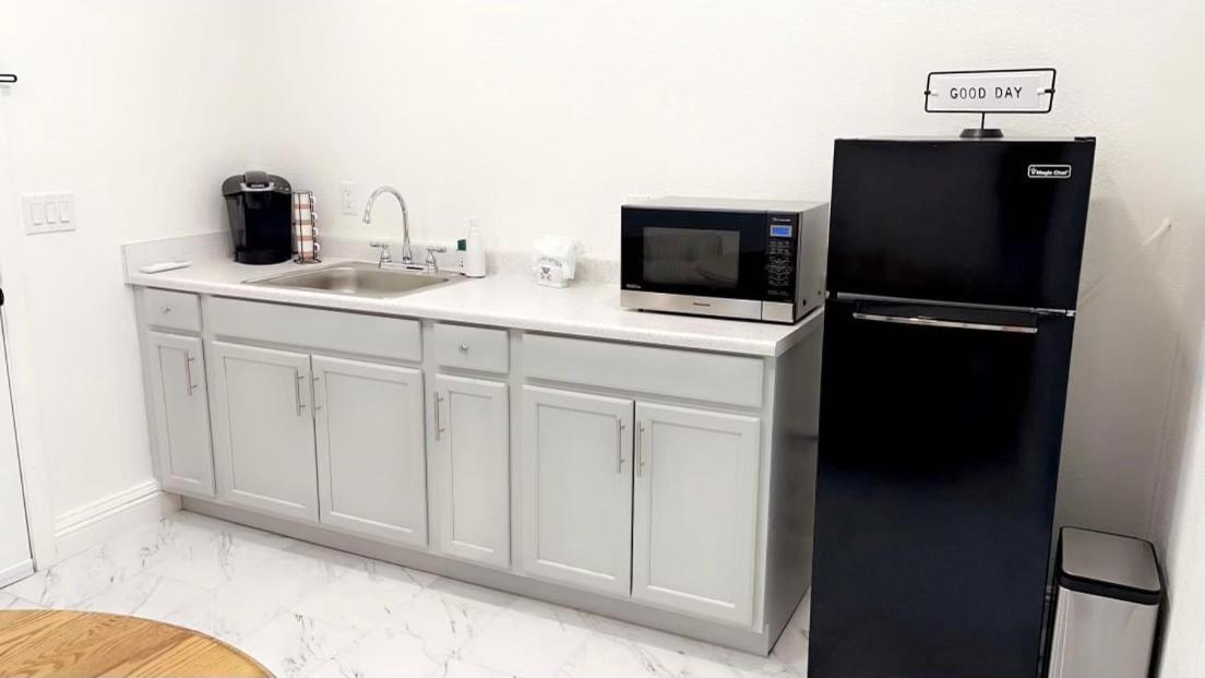 Guest House , 5 Min Away From Las Airport. Las Vegas Luaran gambar
