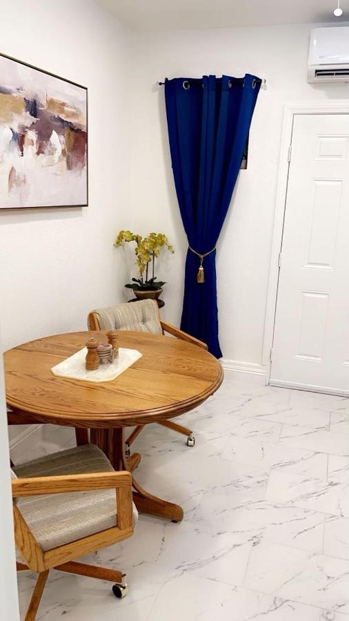Guest House , 5 Min Away From Las Airport. Las Vegas Luaran gambar