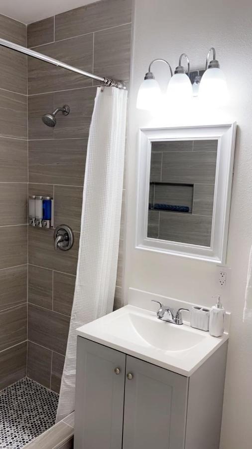Guest House , 5 Min Away From Las Airport. Las Vegas Luaran gambar